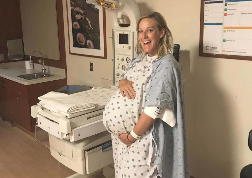 A positive twin birth story - natural delivery of fraternal twins // from Robin at The Balanced Life